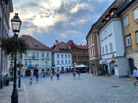 CET to GMT to Ljubljana, Slovenia .